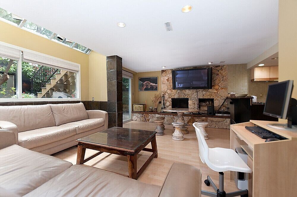 Фото House on Dunbar B&b