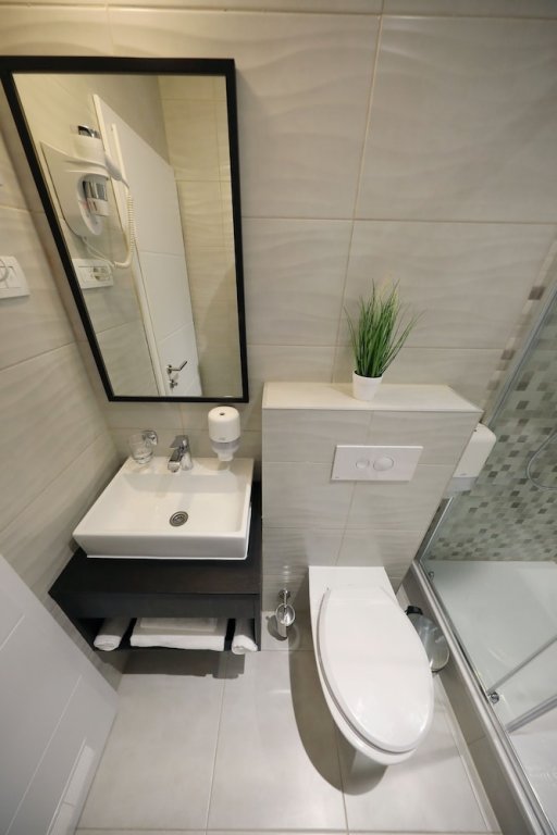 Фото Downtown Boutique Hostel