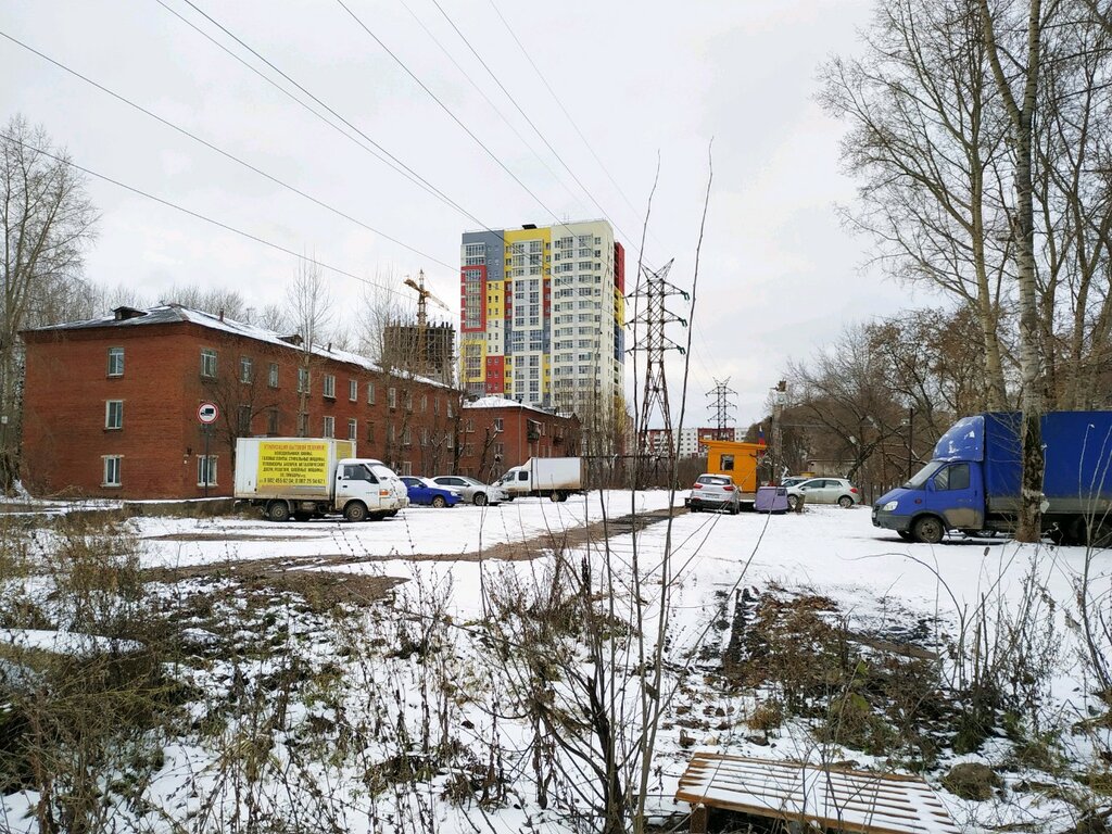 Автомобильная парковка Автостоянка, Пермь, фото