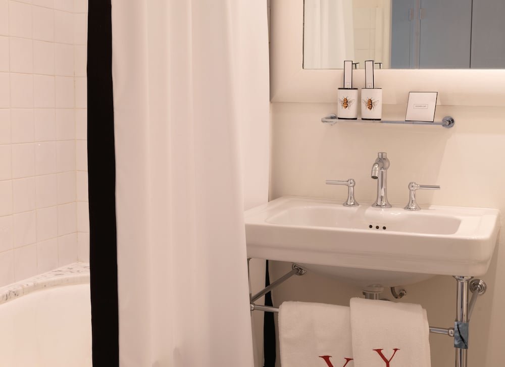 Фото Hôtel Le Y Saint-Tropez