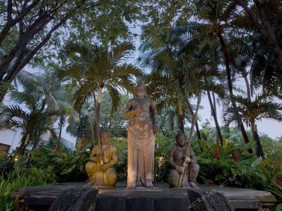 Фото Bumi Surabaya City Resort