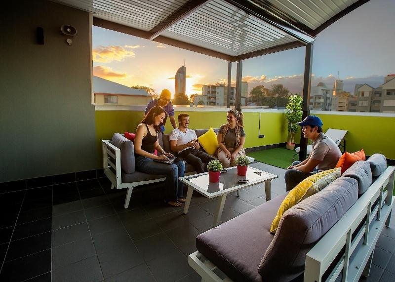 Фото Breeze Lodge - Hostel