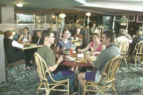 Фото Hotel Moncton