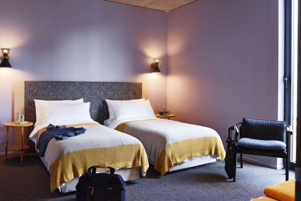 Фото отеля 2