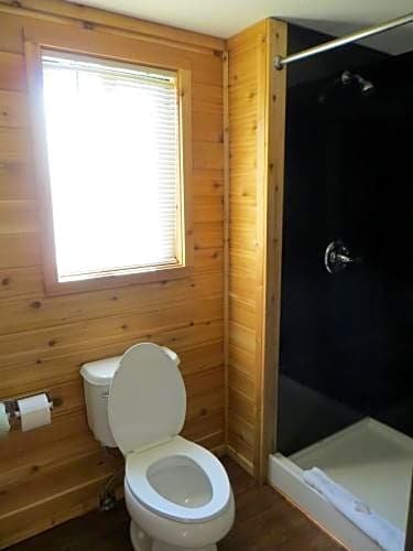 Фото Cabins of Mackinaw