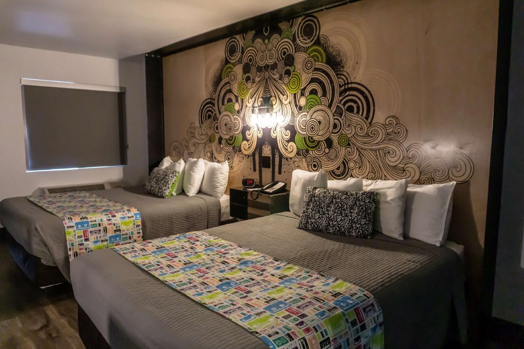 Фото SureStay Hotel by Best Western Phoenix Downtown