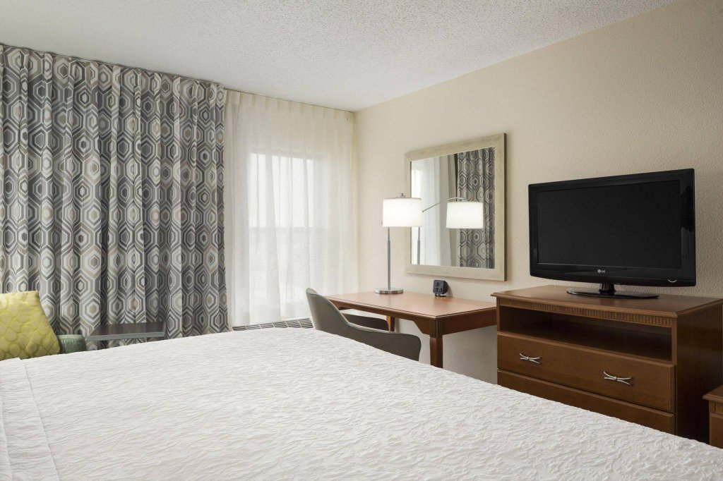 Фото Hampton Inn Findlay