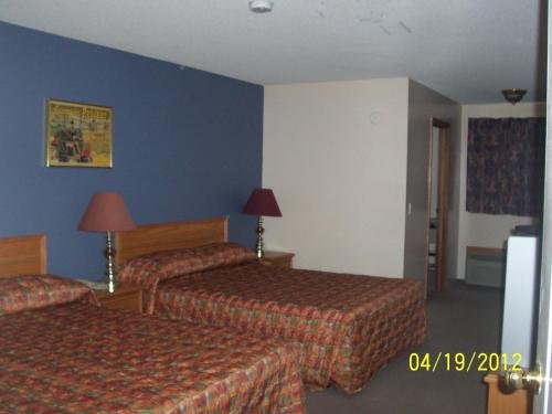 Фото Model A Inn