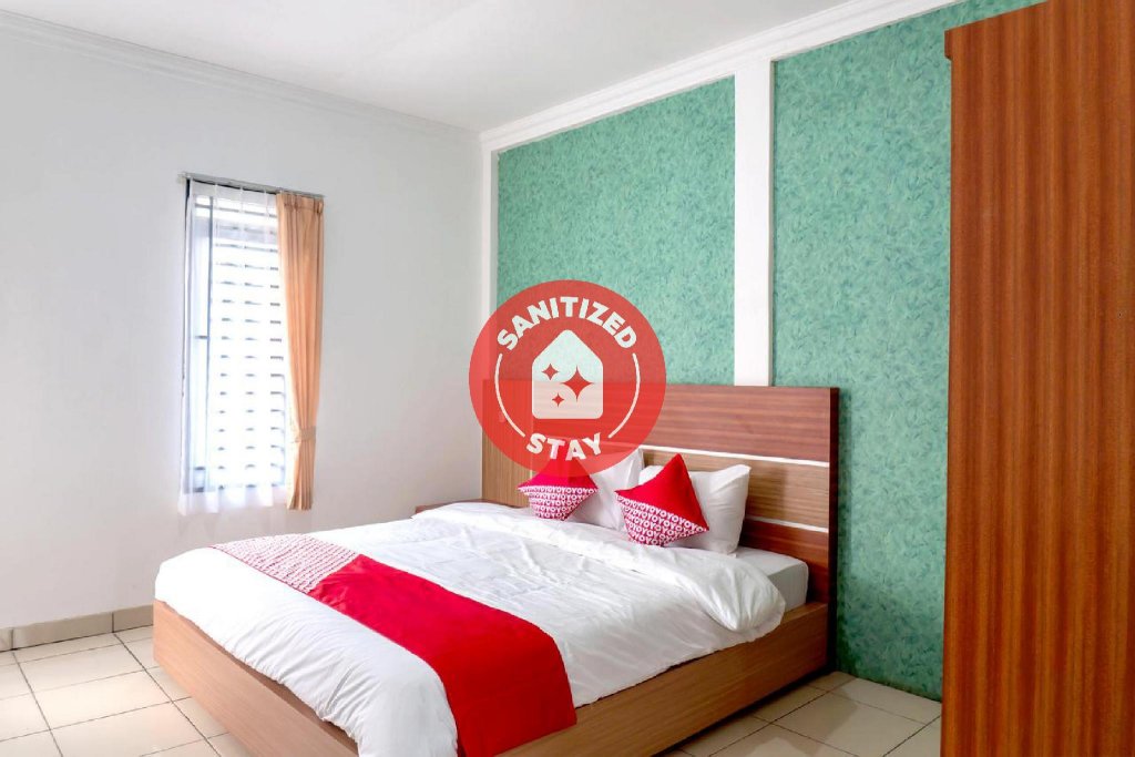 Фото Oyo 617 Sukaraja Residence Syariah