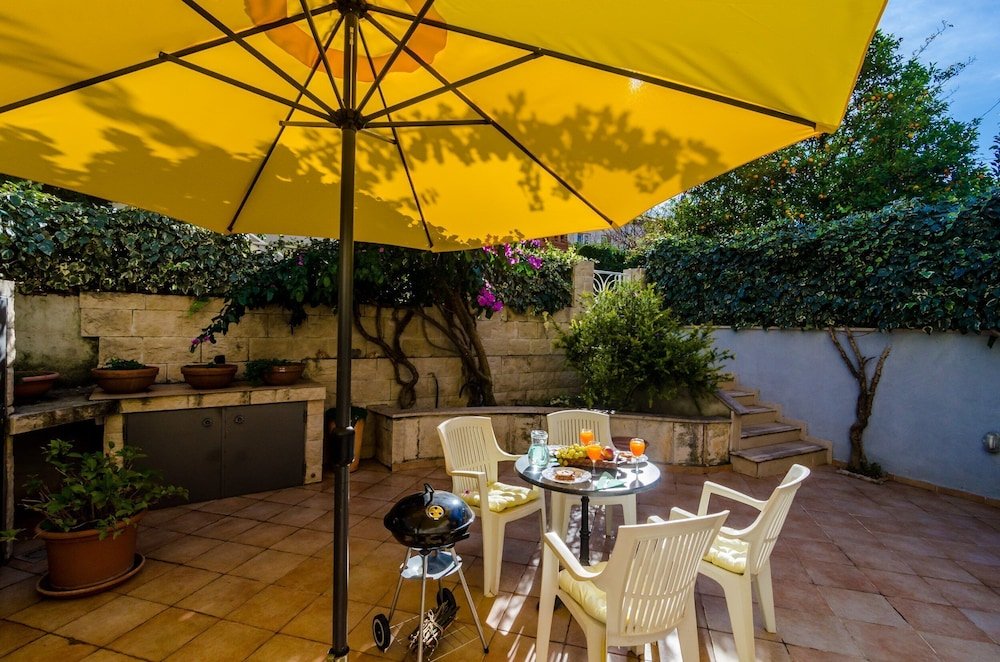 Фото Apartments Noa Old Town