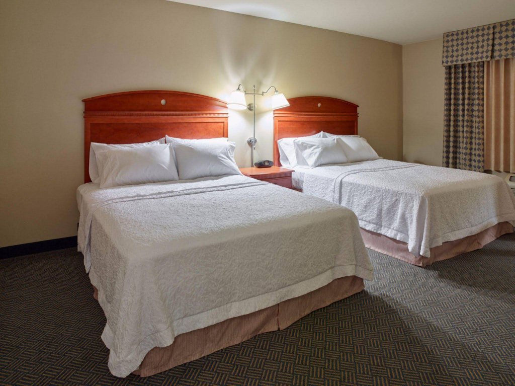 Фото Hampton Inn & Suites North Conway