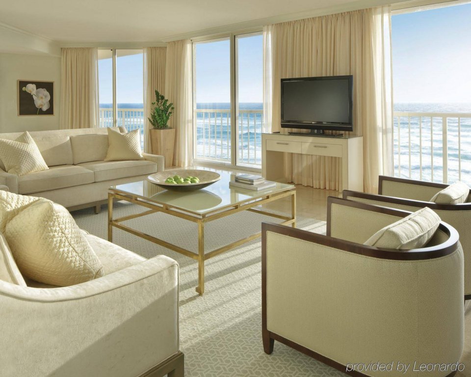 Фото Four Seasons Resort Palm Beach