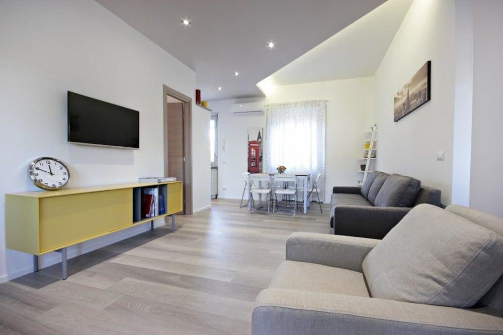 Фото Wonder Attic Over Rome