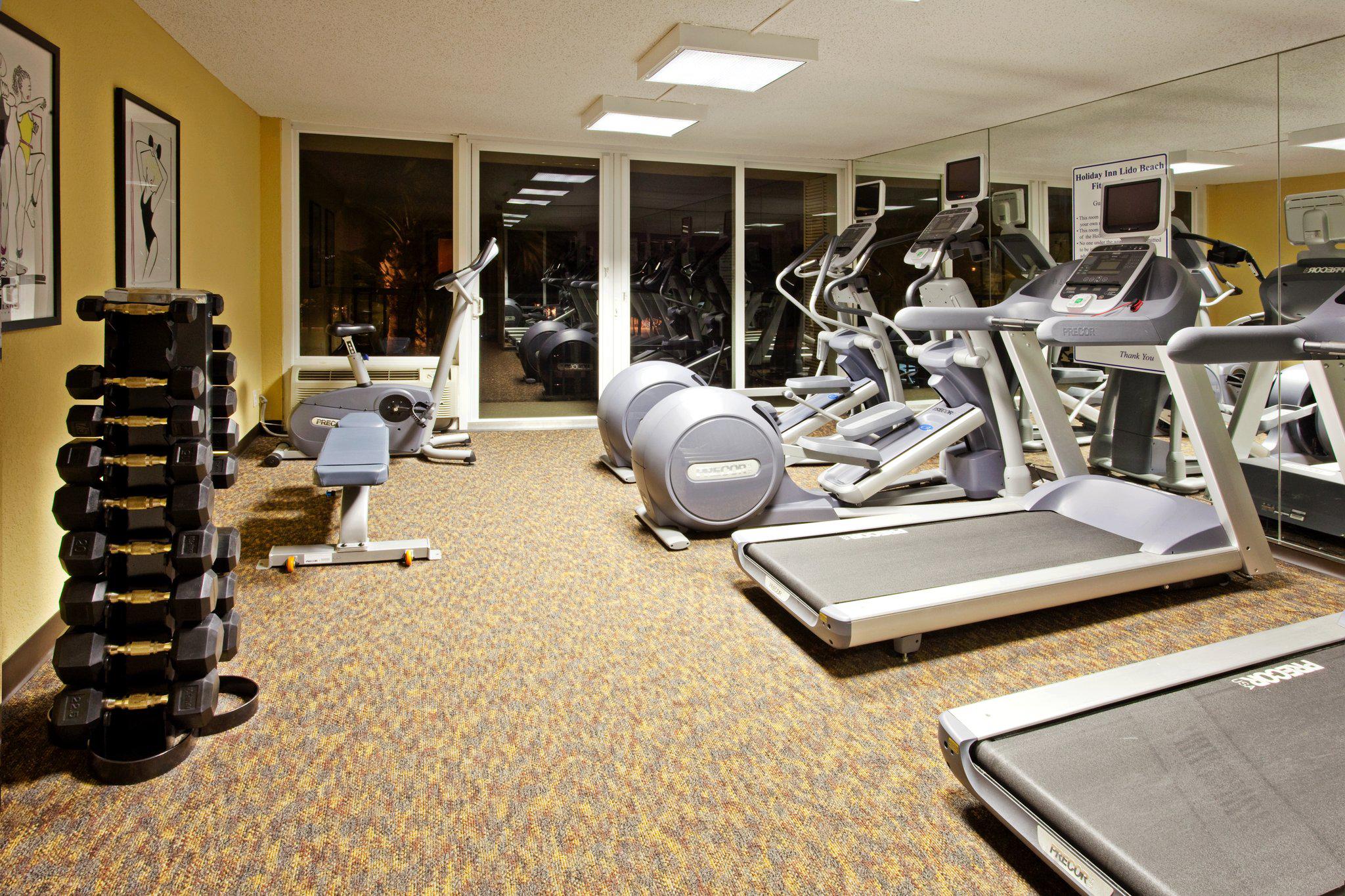 Фото Cirque St. Armands Beachside