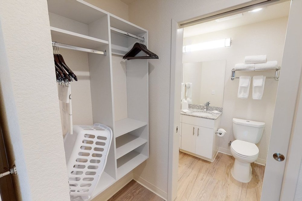 Фото Waterwalk Raleigh Rtp