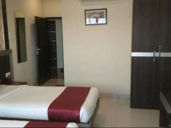 Фото Hotel Olympia Inn