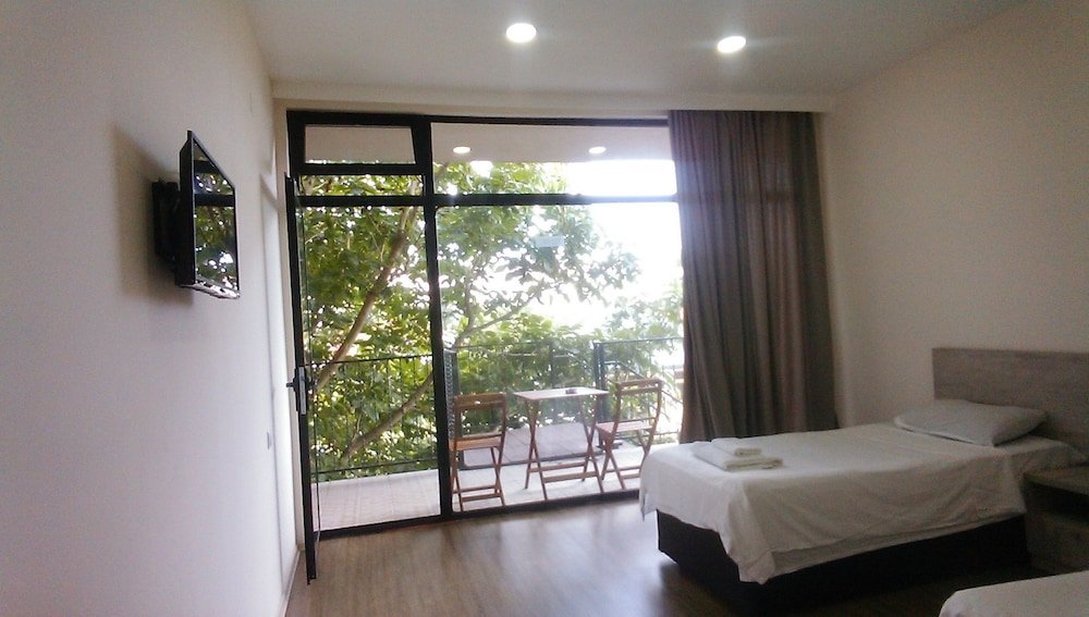 Фото Hotel Amigo II