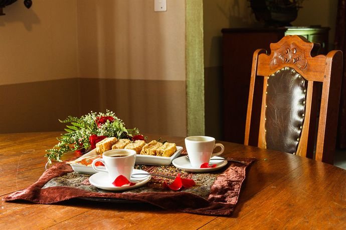 Фото Shangri-La Country Hotel