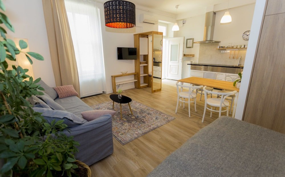 Фото Fakés Apartman