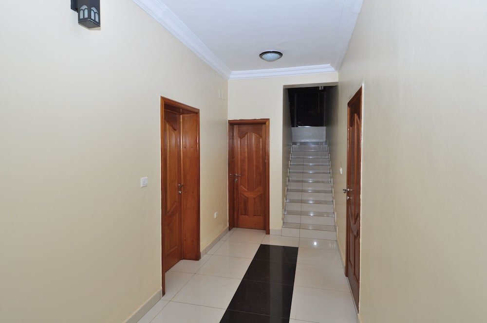 Фото Rezider Apartment