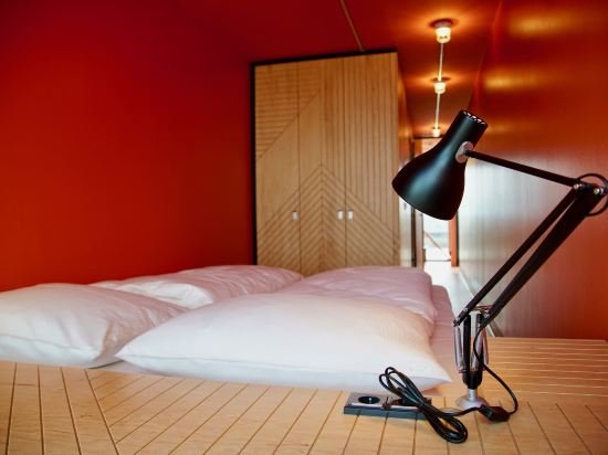 Фото Dock Inn Hostel Warnemünde