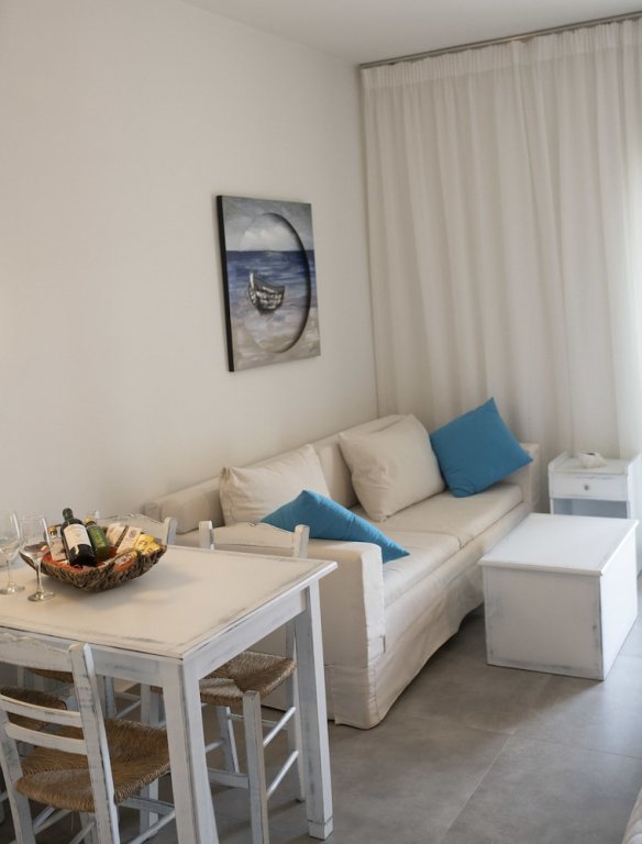 Фото Niriides Hotel