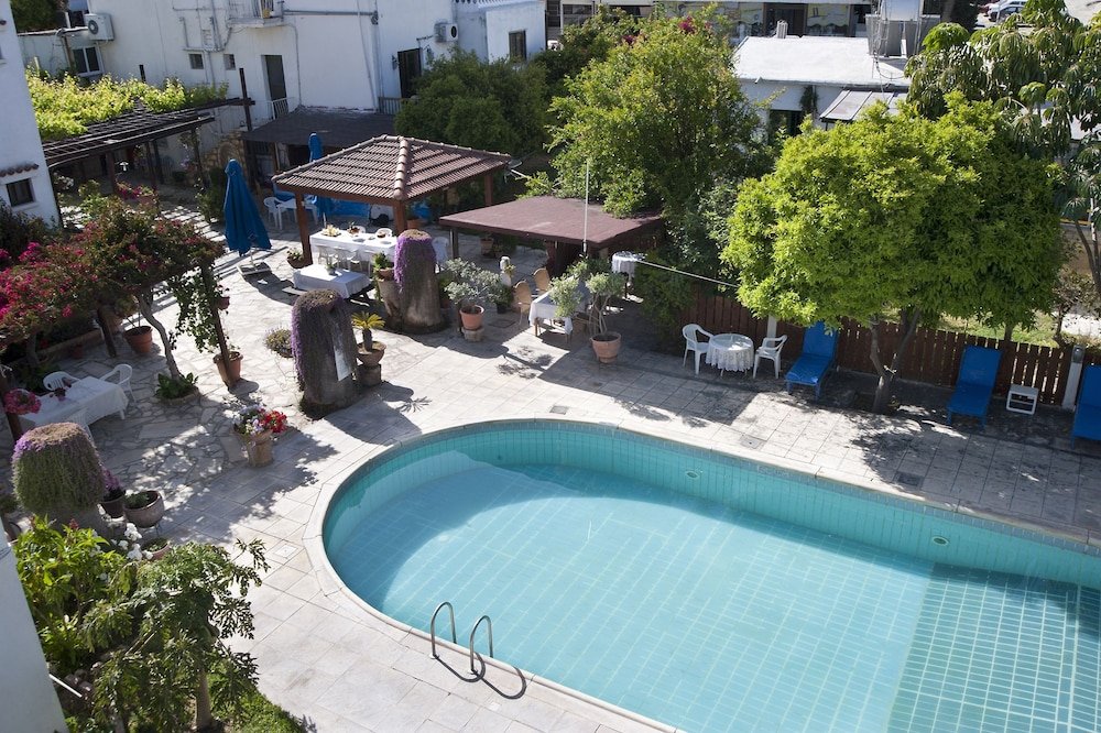 Фото Follow The Sun