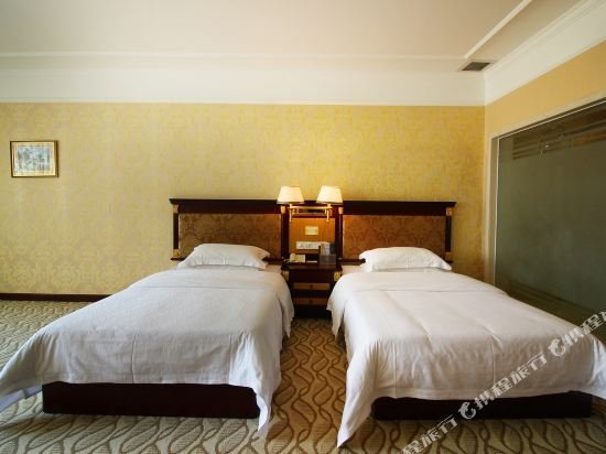 Фото Riverside Lidu Hotel Shaoguan