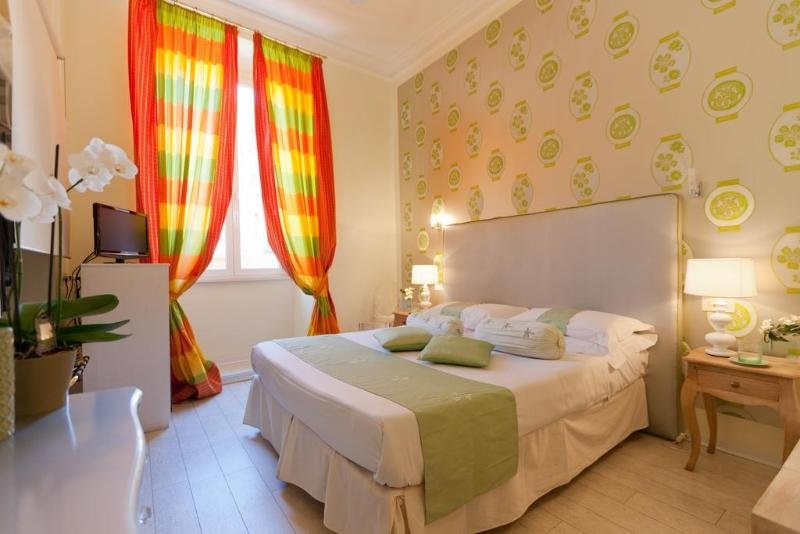 Фото 66 Imperial Inn DeLuxe