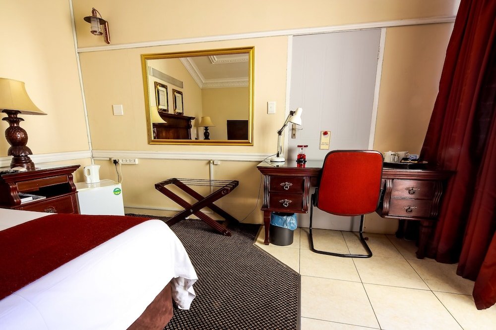 Фото Caesars Guesthouse & Conference Centre