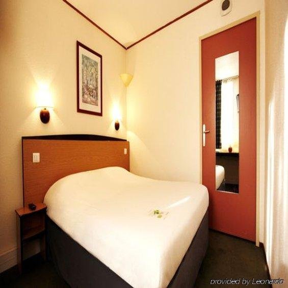 Фото Campanile PRIME - Paris Ouest Boulogne Hotel