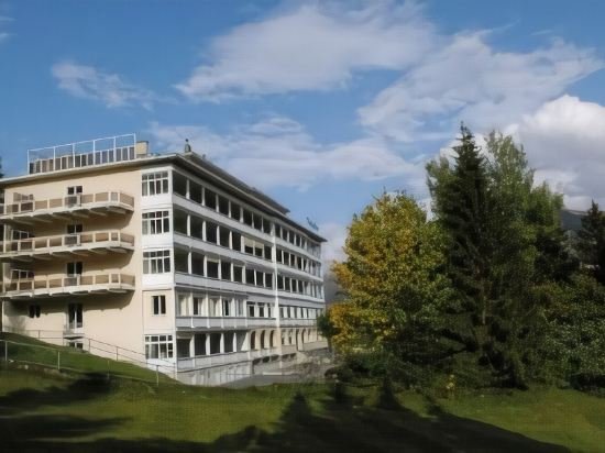 Фото Davos Youth Hostel