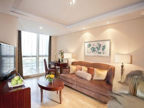 Фото Regal Plaza Hotel & Residence