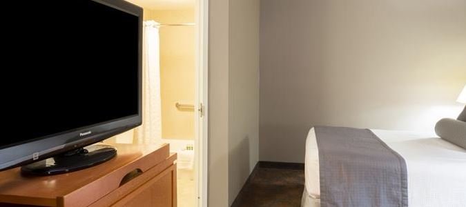 Фото Best Western Plus Manhattan Beach Hotel