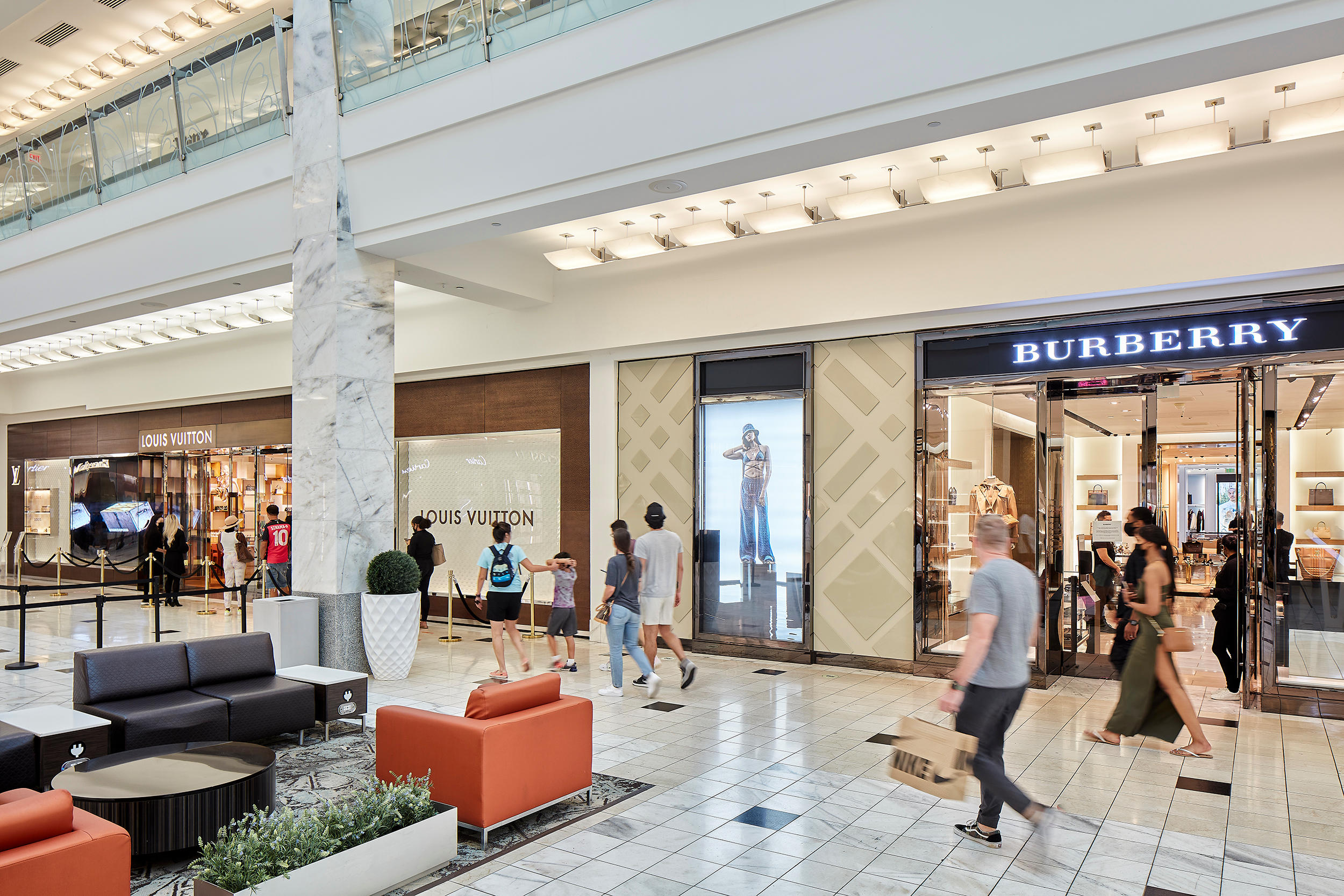 About Lenox Square® - A Shopping Center in Atlanta, GA - A Simon