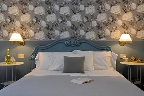 Фото Hotel Crystal