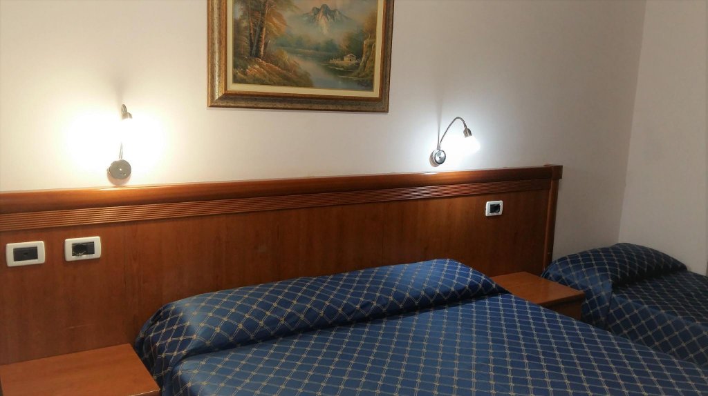 Фото Friendship Place