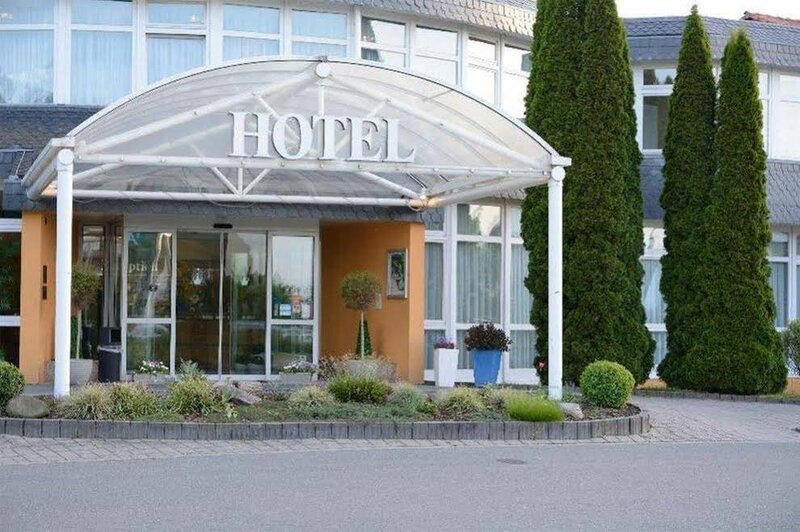 Гостиница Avalon Hotelpark Königshof