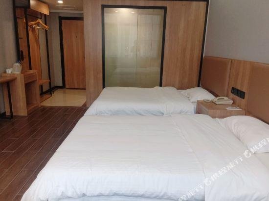 Фото GreenTree lnn huaibei Renmin Road