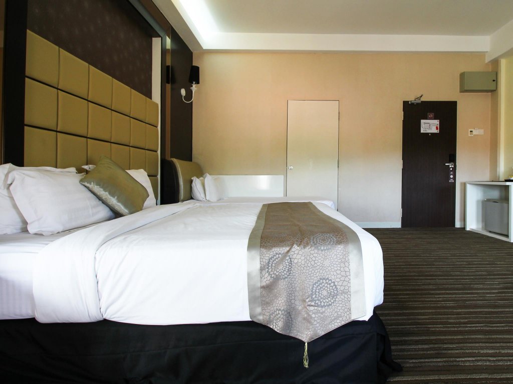 Фото The Sterling