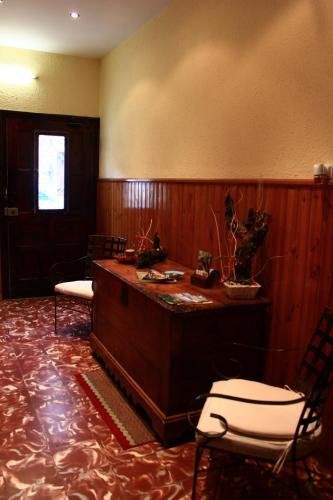 Фото Hostal Escartín