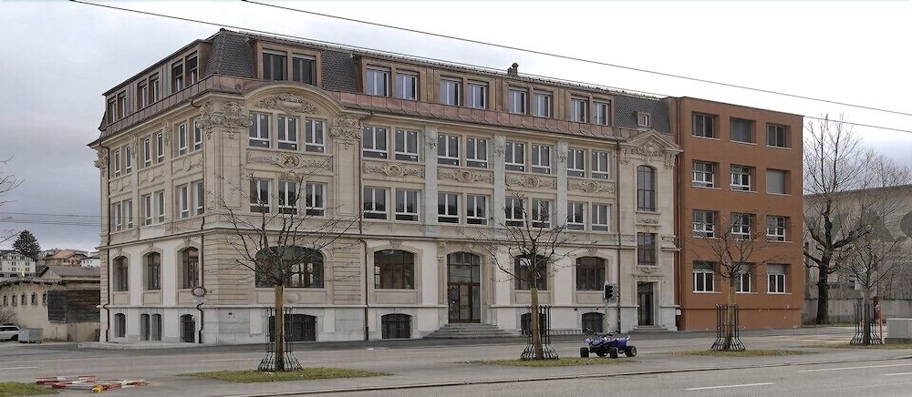 Фото отеля 1