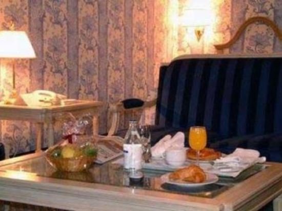 Фото Hotel Ébora by Vivere Stays