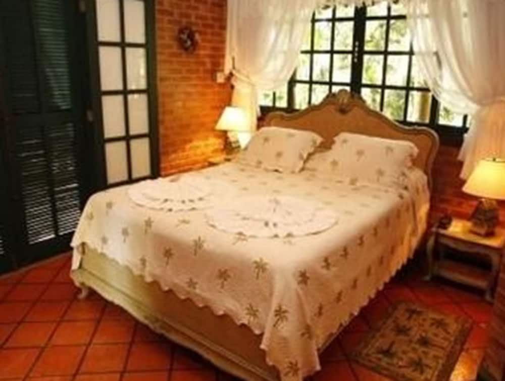 Фото Urikana Boutique Hotel