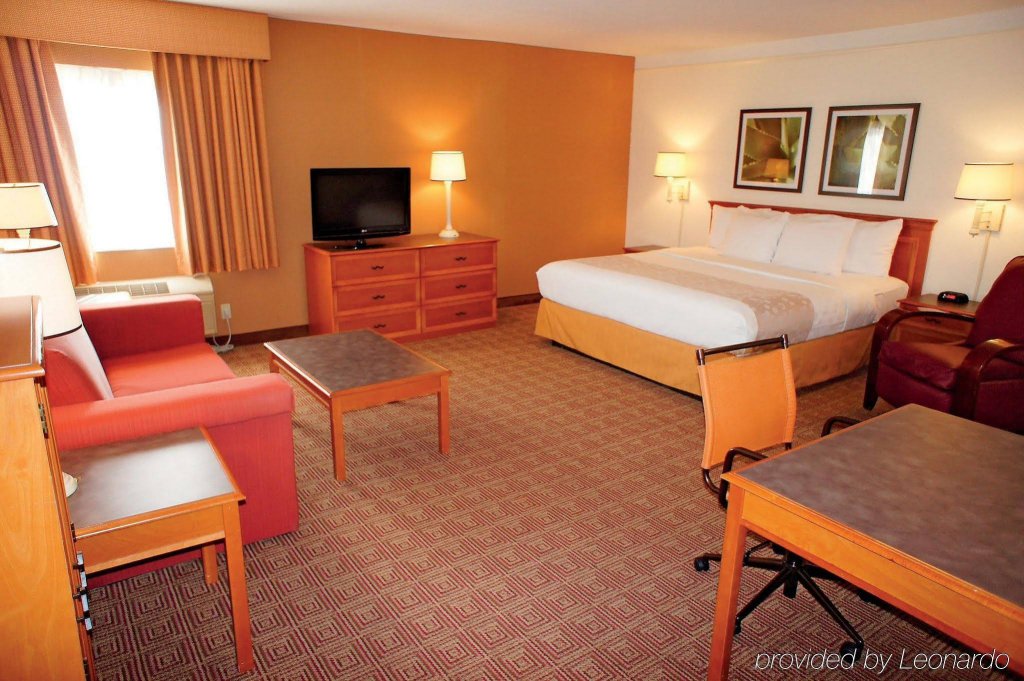 Фото La Quinta Inn & Suites by Wyndham Salt Lake City - Layton