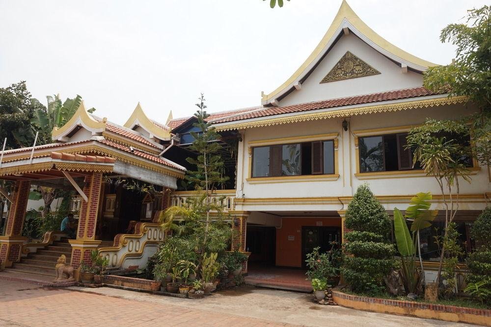 Фото E-Outfitting Vang Thong Hotel