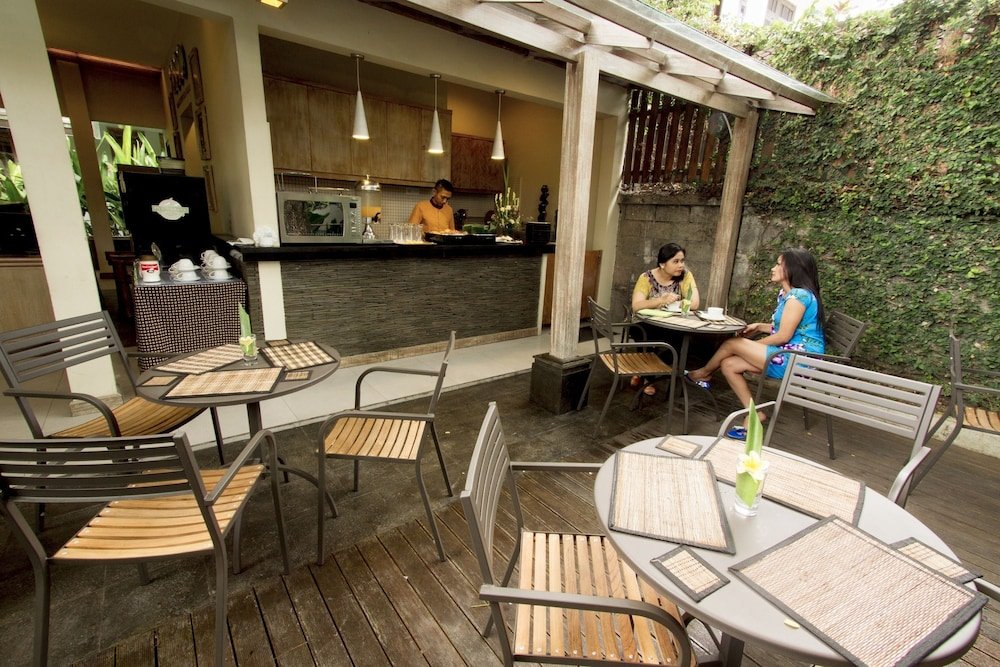 Фото RedDoorz @ Nyangnyang Sari Kuta