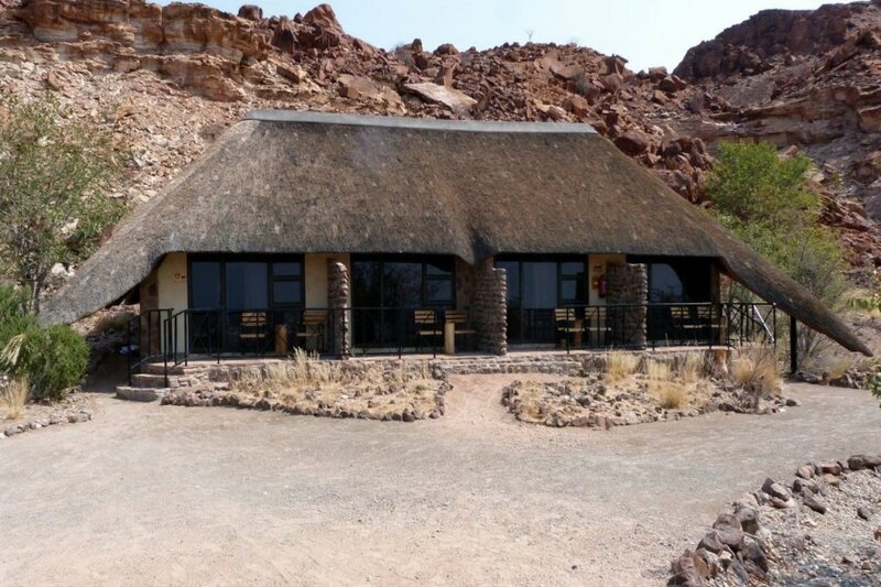 Гостиница Twyfelfontein Country Lodge