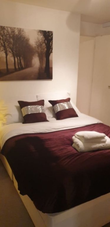 Фото Aircondition 2 Beds 2 Baths Victoria Station