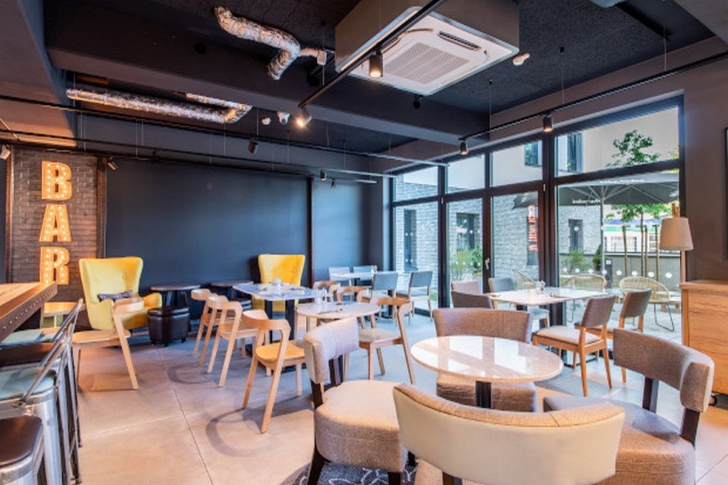 Фото Premier Inn Heidelberg City Bahnstadt Hotel